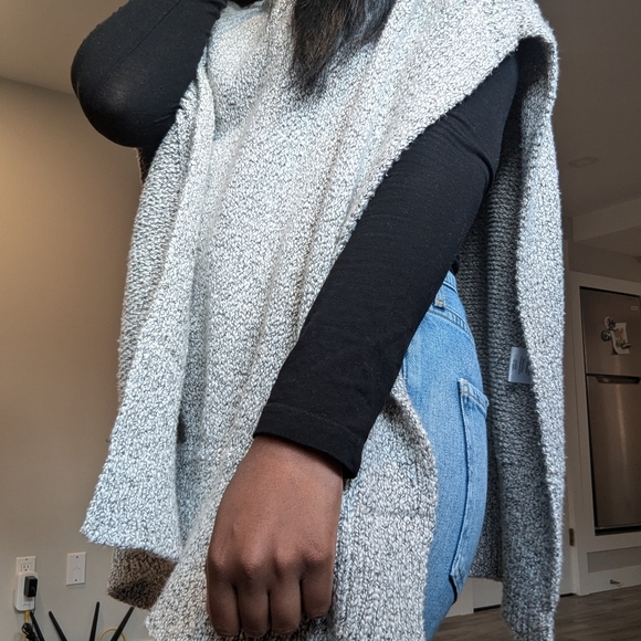 COMMUNITY Knit Sleeveless Cape Sweater - Picture 2 of 7